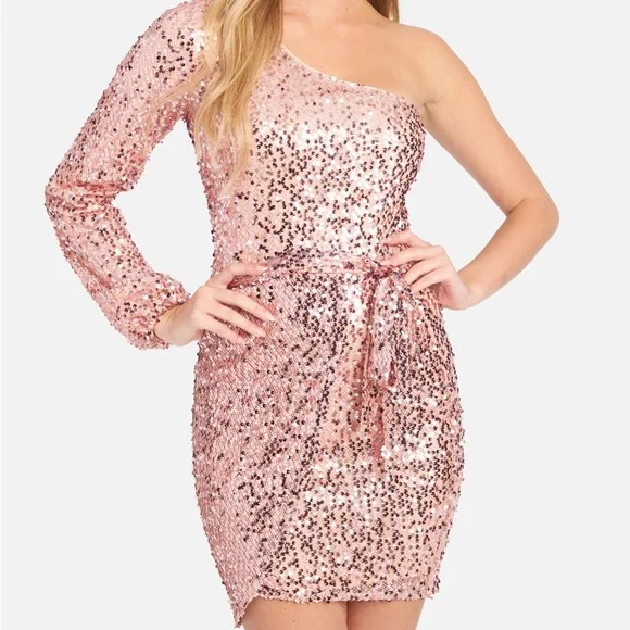 bebe | Dresses | Like New Bebe One Shouldered Sequin Mini Dress | Poshmark bebe | Dresses | Like New Bebe One Shouldered Sequin Mini Dress | Poshmark